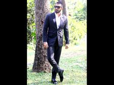 బాజీరావ్ మస్తానీ సినిమా ప్రమోషన్లో టోన్ అయిన బాడీతో కనిపించిన రణ్‌వీర్ 