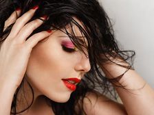 హెయిర్ ఫాల్ కంట్రోల్ చేసే 7 ఆయుర్వేదిక్ ఆయిల్స్