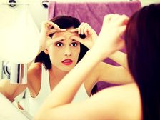 చిన్న వయసులోనే చర్మం ముడతలు పడటానికి షాకింగ్ రీజన్స్..!!