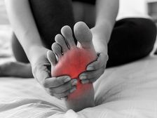 రాత్రిళ్లు నిద్రలో ఇబ్బందిపెట్టే కాళ్ల తిమ్మిర్లకు కారణాలేంటి ?