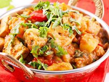 స్పైసీ చిల్లీ పనీర్ గ్రేవీ రిసిపి : మాన్ సూన్ స్పెషల్ 