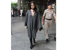 నిజంగానే సోనమ్ తన ప్యాంటు ఇంట్లో మర్చిపోయి వచ్చిందా??