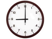 ఇంట్లో గడియారం ఆగిపోతే  కష్టాలు తప్పవా..!?