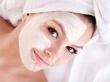 చిటికెలో మేకప్ ను తొలగించే వెరీ సింపుల్ టిప్: పాలు 