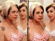 ప్రేమకోసం కొంతమంది వ్యక్తులు చేసిన పిచ్చిపనులు