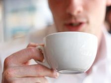 రోజుకు ఒక కప్పు టీ తాగితే మతిమరుపు దూరం!