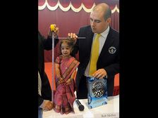 ప్రపంచంలోనే పొట్టి మహిళ గురించి నమ్మలేని నిజాలు!