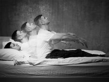 మీరెప్పుడైనా అర్థరాత్రి లేచి కదల్లేకపోతున్నారా, అలా ఎందుకు జరుగుతుందో తెలుసుకోడానికి చదవండి!