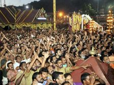 శబరిమల ఆలయం లో 2018 మకరజ్యోతి 