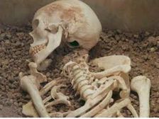 మనుషులను మృతదేహాలుగా మార్చి.. వారి ఎముకలతో వ్యాపారం