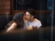 పెటీకోట్ కింద బ్రా వేసుకోలేదు, అన్నీ చూశాడు,  జీవితంలో ఎవరూ అలా ముద్దులు పెట్టుకోరు - #mystory130