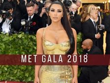 'మెట్ గాలా' థీమ్ లో తన స్టైల్ ను జోడించి హాట్ గా కనిపించిన కిమ్