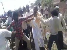 వాట్సాప్‌లో ప్రచారం వల్ల పిల్లలను ఎత్తుకెళ్లేవారని ఐదుగురిని ఎంత దారుణంగా చంపారో చూడండి, మేల్కొండి