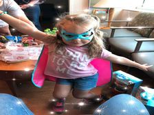 ఆ చిన్నారి వయస్సు మూడేళ్లు, కానీ చాలా తెలివైనది, చనిపోయే తన నాన్నను బతికించింది