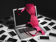 నా భర్త పోర్న్ కు బానిసయ్యాడు, బలవంతంగా ఆ భంగిమల్లో నన్ను అనుభవిస్తున్నాడు, కారణం నేనే  #mystory238