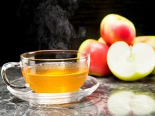 Weight Loss Tips: పొట్ట మరియు శరీరంలో కొవ్వును కరిగించడానికి ఆపిల్-జింజర్ టీ తాగండి !!