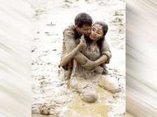 బురదలో రొమాన్స్ : ఈ ఫొటో షూట్ ను చూసి తట్టుకోవడం కష్టం.. దీనిపై నెటిజన్లు ఏమంటున్నారంటే..