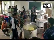 ఒక్క ఫోన్ చేయండి... ఉచిత భోజనం పొందండి.. మీ కడుపు నింపుకోండి...