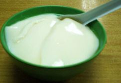 రాత్రి పడుకునే ముందు కొంచెం పెరుగు తినండి! అప్పుడు ఏమి జరుగుతుందో చూడండి ..!