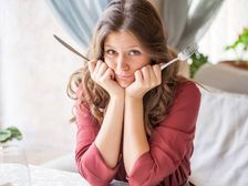 ఈటింగ్ డిజార్డర్ ( ఆహారపుటలవాట్ల సంబంధ రుగ్మత ) మరియు వంధ్యత్వం ఈ రెండింటికి మధ్య సంబంధం ఉందా?