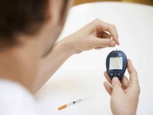 టైప్ 2 డయాబెటిస్: రక్తంలో చక్కెర నియంత్రణకు నిద్ర అవసరమా? రెండింటి మధ్య సంబంధాన్ని తెలుసుకోండి