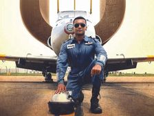 Zodiac Signs : జ్యోతిష్యశాస్త్రం ప్రకారం, ఈ రాశుల వారు త్వరలో గగన విహారం చేసేస్తారు...!