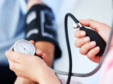 అధిక రక్తపోటును అదుపులోకి తీసుకురావడానికి తినవలసిన ఆహారాలు!