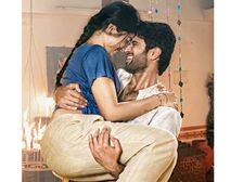 ఉమ్మడి కుటుంబంలో ఉంటే రతి క్రీడ కష్టమేనా?