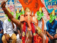 Ganesh Chaturthi 2021:వినాయక చవితి రోజున చంద్రుడిని ఎందుకు చూడకూడదంటే...