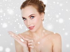  పొడి చర్మంతో పోరాడటానికి ఇక్కడ సులభమైన ఇంటి నివారణలు ఉన్నాయి