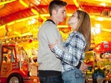 Valentine's Day Special:ప్రేమికుల రోజున ఈ ప్రత్యేకమైన భంగిమలు ప్రయత్నించండి...