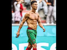Cristiano Ronaldo Fitness: క్రిస్టియానో రొనాల్డో ఏం తింటాడు, ఎలాంటి వర్కవుట్స్ చేస్తాడు? 