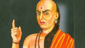 Chanakya Niti: ఈ 5 విషయాల్లో పురుషుల కంటే మహిళలు చాలా రెట్లు ముందుంటారు, అవేంటంటే..