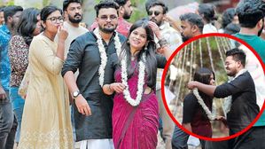 Kerala Alumni Love Marriage: కాలేజీ యూత్ ఫెస్ట్‌లో ప్రేమ పెళ్లి చేసుకున్న పూర్వ విద్యార్థులు