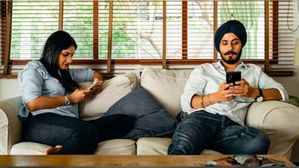 Relatioship Tips: మీ శృంగారానికి ఇదే అడ్డం.. దాన్ని పక్కన పెట్టారంటే..