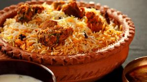 రాత్రిపూట బిర్యానీ తినడం వల్ల శరీరంలో జరిగే కొన్ని భయానక విషయాలు!