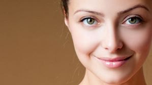 సమ్మర్ లో గ్లోయింగ్ స్కిన్ పొందడానికి సింపుల్ టిప్స్ 