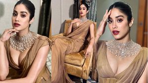 Janhvi Kapoor: కుర్రాళ్లను చిత్తుచేస్తున్న జాన్వీ అందాలు