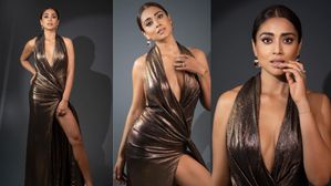 Shriya Saran: శ్రియా శరణ్ ఘాటు అందాలు, తరగని యవ్వనాల ఆరబోత