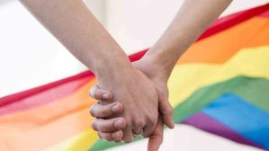 Same Sex Marriage: స్వలింగ వివాహాల పిటిషన్లు కొట్టేయండి, చట్టసభలకే వదిలేయండి: కేంద్రం