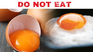 Side Effects Of Raw Egg: పచ్చి లేదా సగం ఉడికిన గుడ్లు పొరపాటున కూడా తినకూడదు, కారణం తెలిస్తే షాక్ అవుతారు