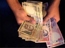 Money Found On Road: రోడ్డుపై డబ్బులు దొరకడం శుభకరమా? అశుభకరమా..?