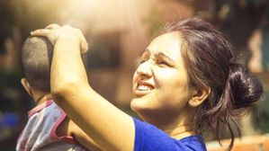 ఈ వేసవిలో మీ పిల్లలను ఎండ నుండి రక్షించాలంటే ఏం చేయాలో తెలుసా?