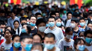 China Lying Flat: పనీ పాటా చేయమంటున్న చైనా యువత, రోజురోజుకూ పెరుగుతున్న లైయింగ్ ఫ్లాట్ కల్చర్ 