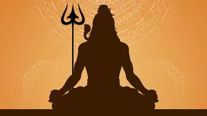 శ్రావణమాసంలో ఈ రాశులకు శివానుగ్రహం, అదృష్టం, ధనలాభం.. మీ రాశి ఉందా?