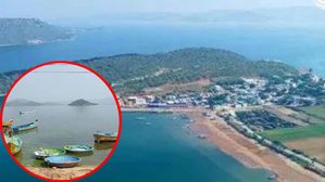 పర్యాటక కేంద్రంగా వైజాగ్ కాలనీ.. ప్రకృతిని ఆస్వాదిస్తూ మైమరిచిపోతున్న టూరిస్టులు