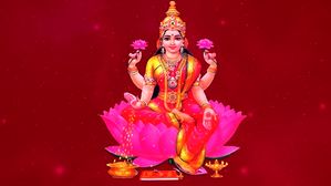 Varalakshmi Vrat 2023:మీకు పండగ ఉన్నా లేకపోయినా.. ఈ కారణం చేత మీరు వరమహాలక్ష్మి వ్రతం చేయాలి..!