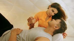 మీ మ్యారేజ్ లైఫ్ మరింత రొమాంటిక్ గా ఉండాలంటే రోజూ ఉదయాన్నేఇలా చేయండి!!