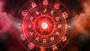 Today Horoscope Oct 15: ఈ రోజు మకరం మరియు కుంభరాశి వారికి పురోగతి బాగా ఉంటుంది