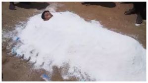 వింత ఘటన: పిల్లలను బ్రతికించడానికి, మృతదేహాలను ఉప్పు బస్తాలలో పాతిపెట్టారు..నెటింట హల్ చేస్తున్న వైరల్ పోస్ట్
